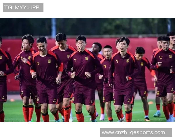 国足迎战约旦挑战赛力争胜利展现团队实力与战术配合